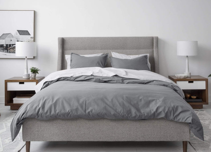 envello dark grey cotton Premium Percale duvet set on modern bed with two sidetables and bedside lamps